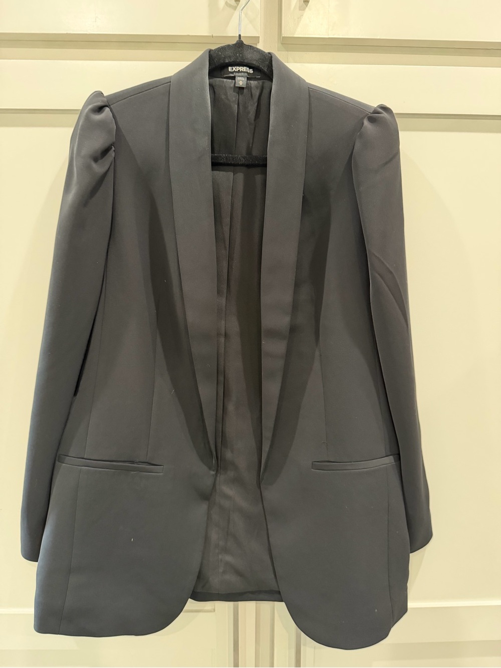 Express Women’s Black Shawl Collar Blazer
